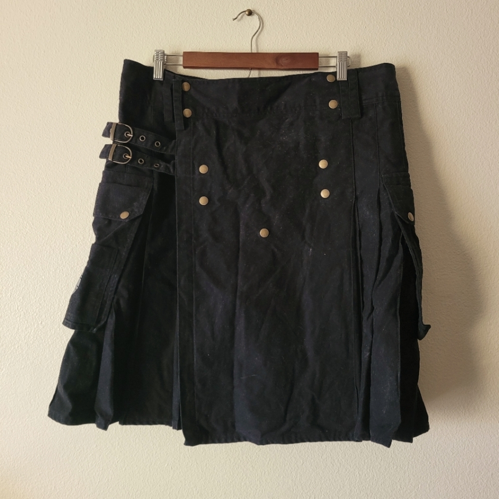 Damn Near Kilt'em Black Utility Kilt